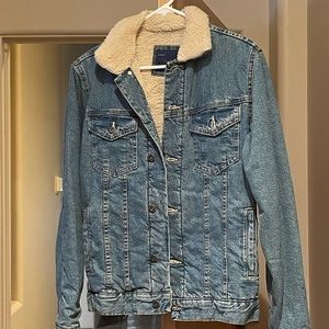 Men’s Zara Jean jacket in medium